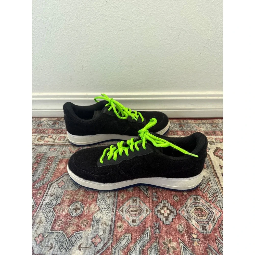 Nike Air Force 1 Low Black Fuzzy‎ Neon Green Laces Sneakers Shoes Men's 7.5